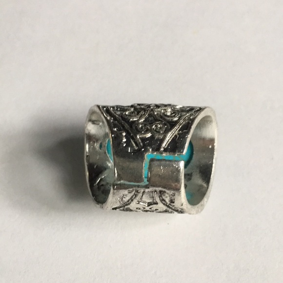 New! Turquoise Stone Ring - Picture 6 of 8